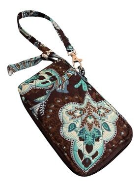 Vera Bradley Java Blue Quilted Floral Paisley Zip Around Wristlet Wallet Clutch